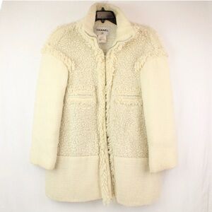 CHANEL Cream Tweed & Faux Shearling Full Zip Overcoat - FR 36